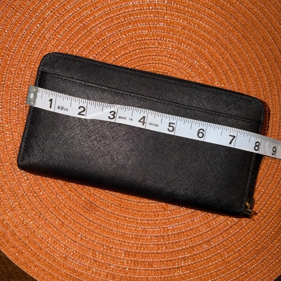 Kate Spade Black Saffiano Leather Zip-Around Accordion Wallet - Picture 4 of 9